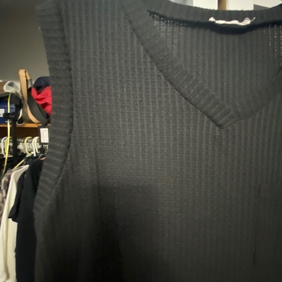 Top - Picture 4 of 5